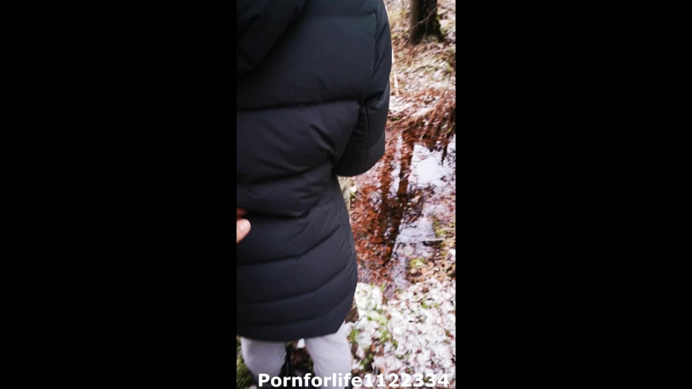 Pornforlife1122334: Я зустрів незнайому дівчину в громадському парку, яка відсмоктала мій член з камшотом на обличчя та поїданням сперми
