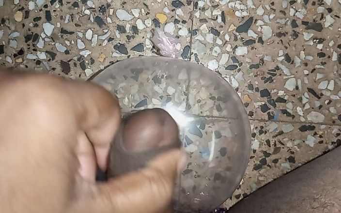 Sweet Indian cock: 인도 마누라 보지와 큰 젖탱이를 핥고 있어