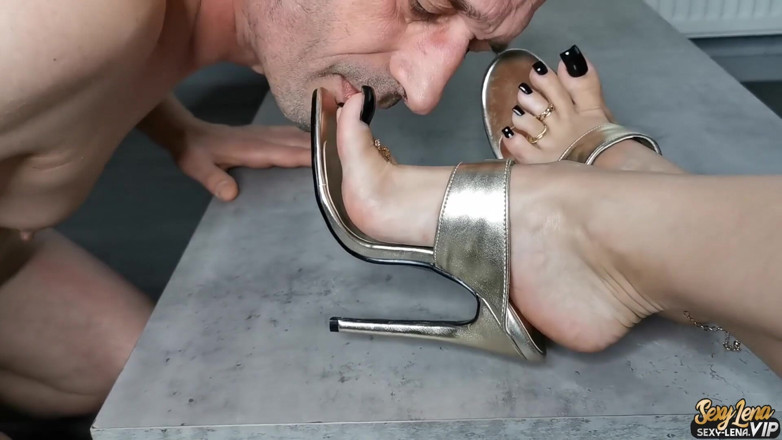 Goddess Lena: Penis Crushing - I'll break it