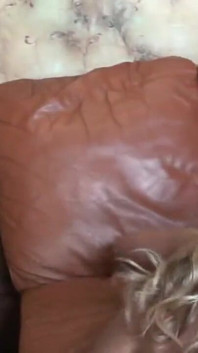 Com tesão rabuda milf martelada de grande pau cara