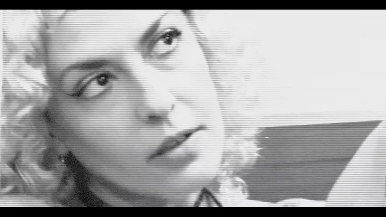 MariLou Moreira: Trochu víc mých nohou