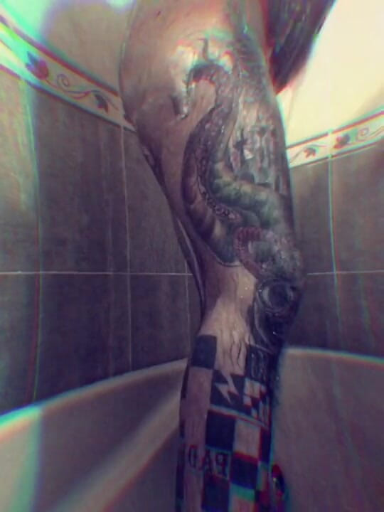 Phillholes: In the shower dildo