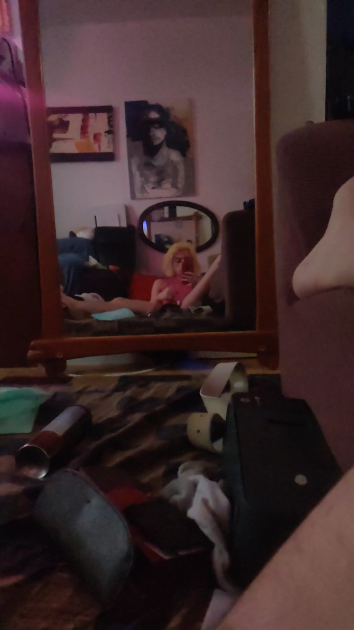 Shadzz: 娘娘腔手淫