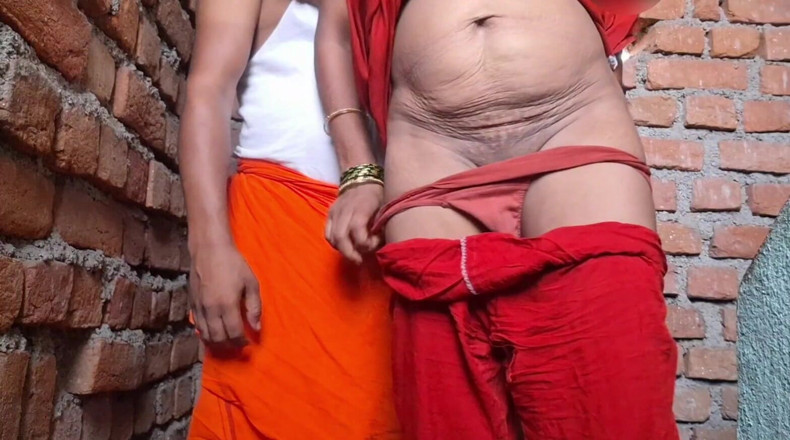 Sumaj: bhaartiy desi bhaabhi ki dogi stail men chudaee