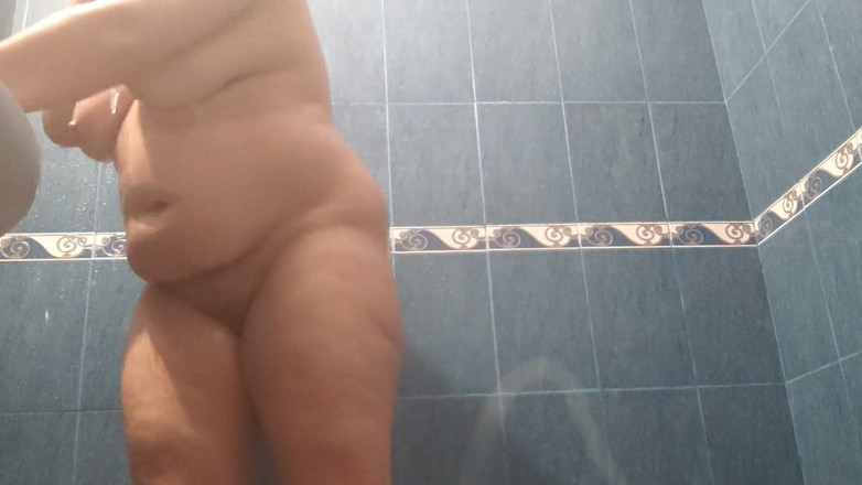 Putarankahotmilf: シャワーを浴びるだけ