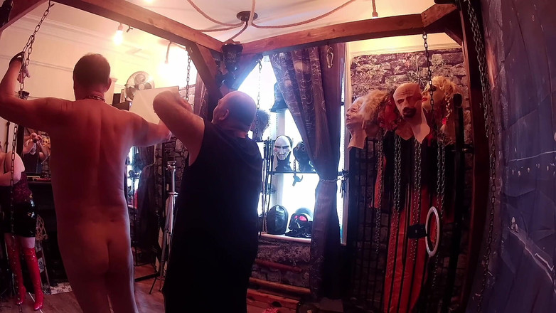 Aaexperiencesltd: Part 1:- Domina Satana, Lanitsa Bear and Their New Toy Daisy.