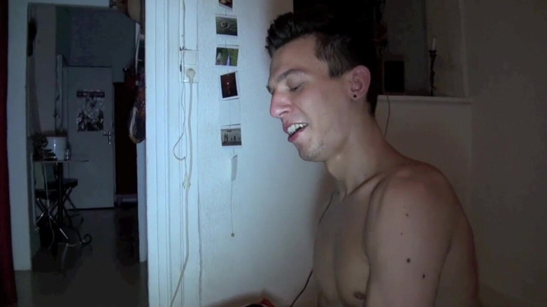 French dudes with big cocks: The twink kevin ss fucke dby tje big cokc oj...