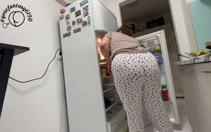 Your fantasy studio: Eating &amp; Farting Compilation