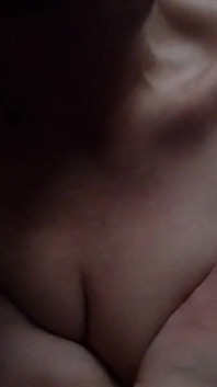Petits seins