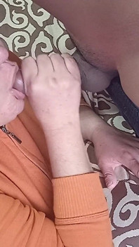 Sucking the Taxi Driver's Cock