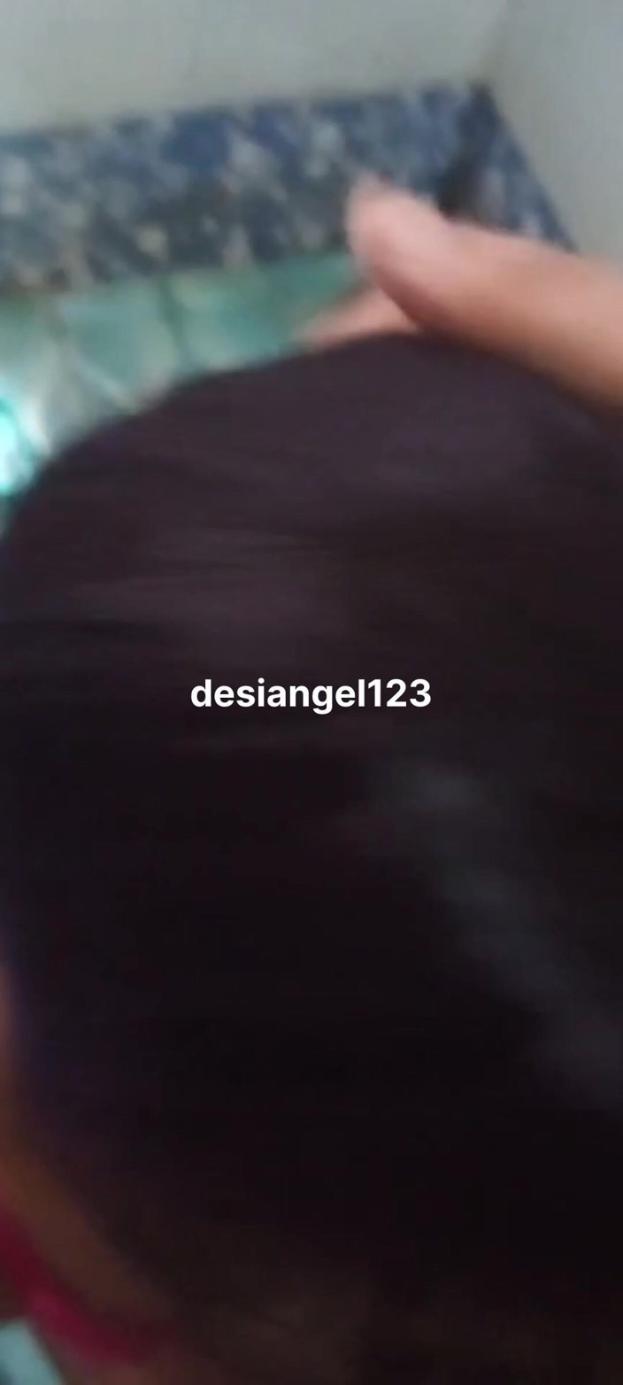 Desiangle: Yarak emiyor ve yüzüne sürtüyor (eski koleksiyon)
