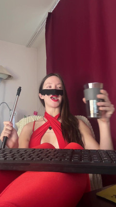 Skinny_lady69: 난 너의 창녀가 될거야