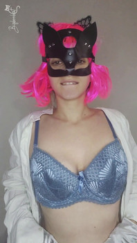 Let My Natural Tits and Kitty Mask Seduce You as I Masturbate