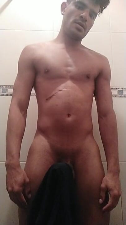 trebol_Jess: Flexible Latino twink jerking off