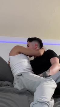 Tatted Cholo pieprzy Twink Oklep Hung Papi