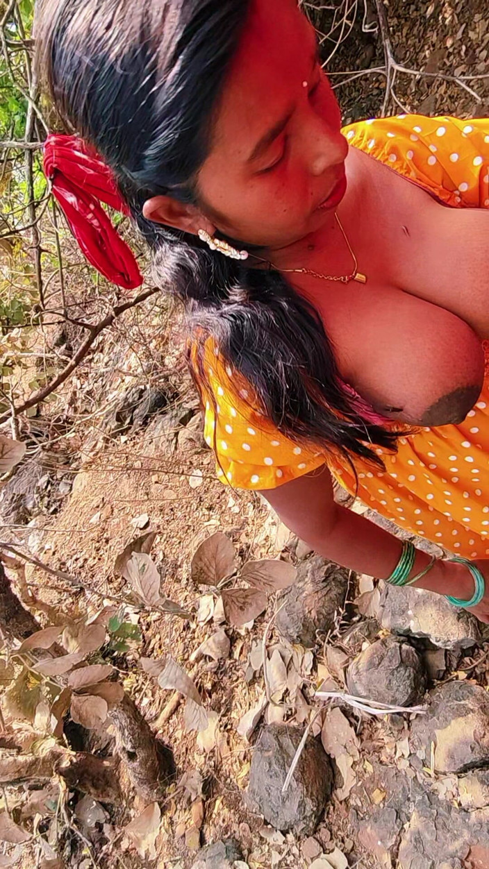 Premi pooja: Forest Outdoor Indyjski Desi