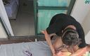 Squirting Sp: Une exhibitionniste fait un massage sur le haut de l’immeuble,...