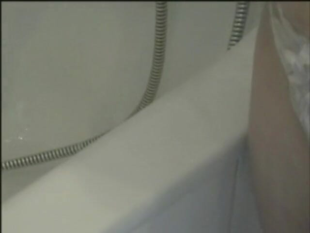 Lucky Wankerz: Dude filming his girlfriend