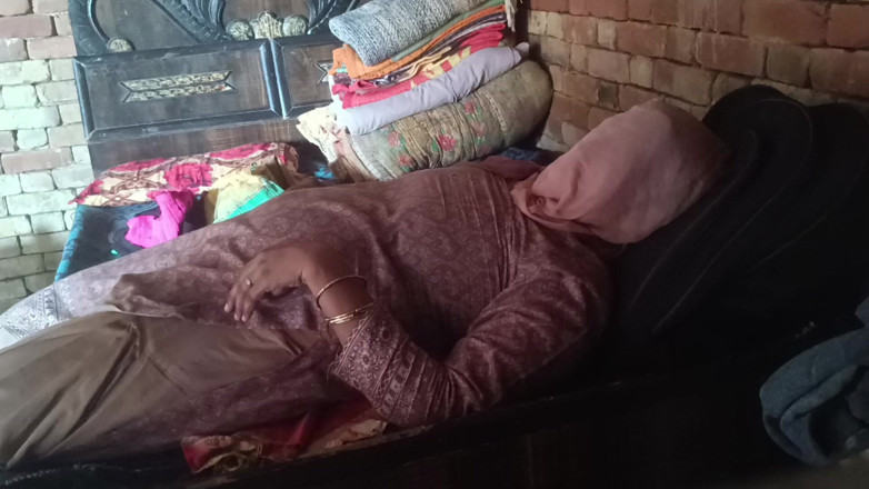Bhabhi UP: Я очень развлекаюсь, называя мою мачеху