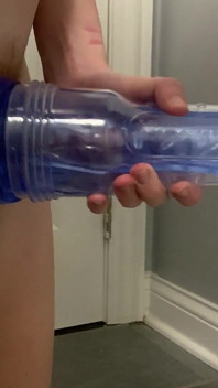Handsfree Cumshot From Redhead Twink