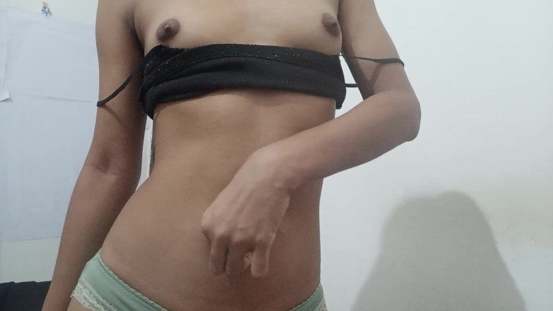 desigirl93: 奶油派滴进我的内裤，所以我可以穿它