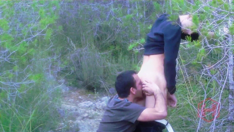 Amadeus studio: Monitorn knullar mig hårt för att komma i ansiktet