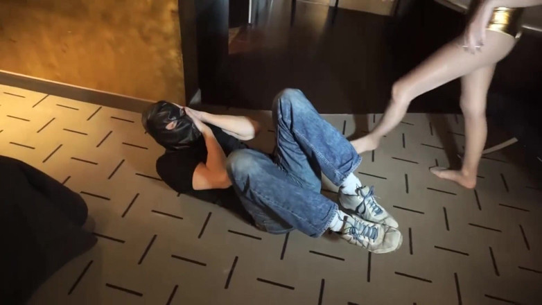 Lady Mesmeratrix Official: Crazy femdom chick punishing her masked slave