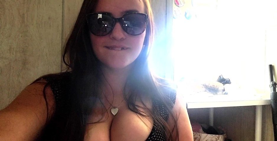 I Made a Sex Tape with Another Man and Sent It to Hubby (Amazing Waifu)