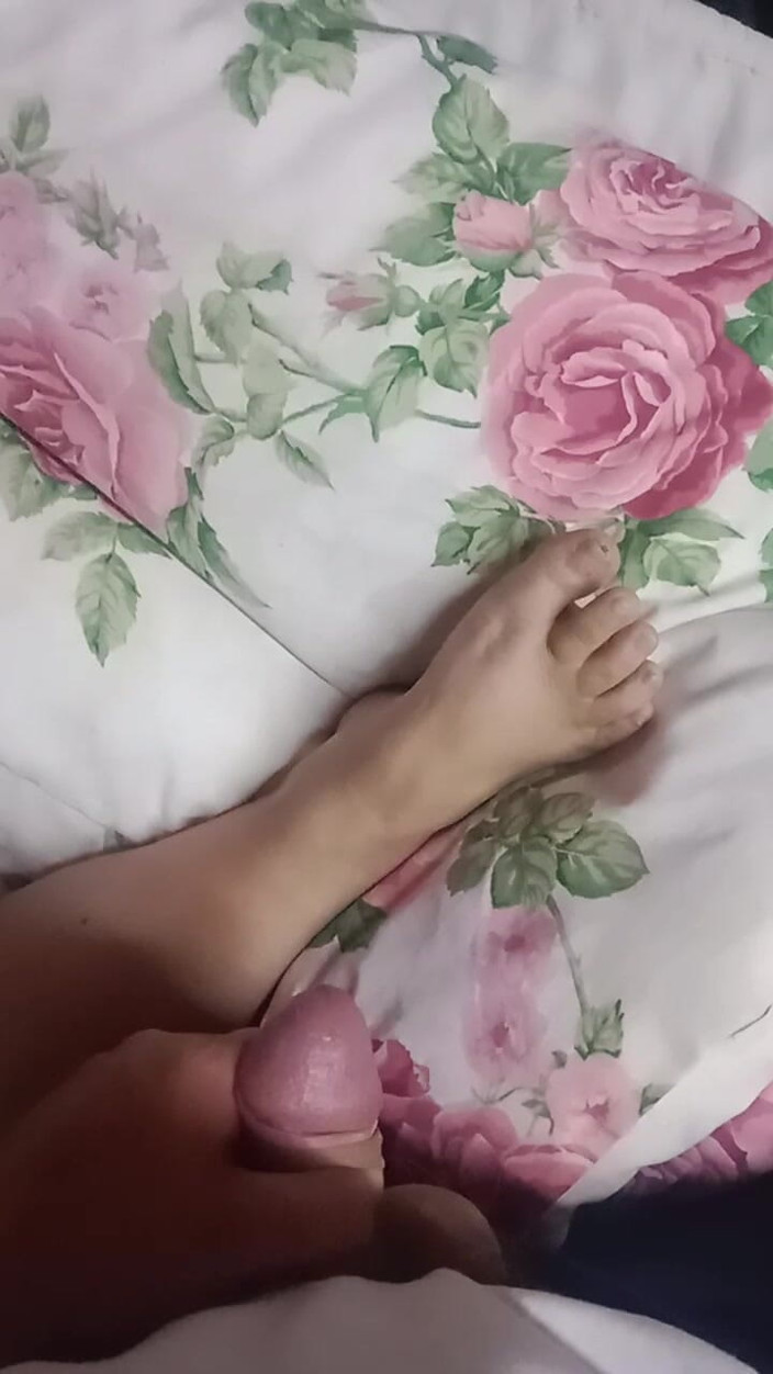 Footfetish productions: Secretly Jacking off to Stepmom's Foot