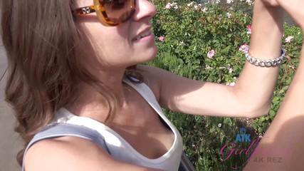 ATK Girlfriends: Virtuální dovolená v Las Vegas s cassidy bank, část 1