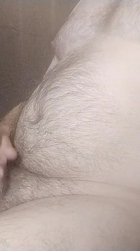 털이 무성한 게이 언컷 자지 자위와 사정