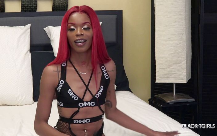 Black Tgirls: Kassidy stixxx si trans cantik kulit hitam lagi asik muncrat