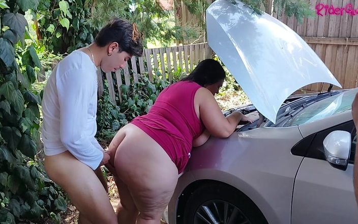 Riderqueen: Açık havada sakso - aldatılan koca karısını genç adamla filme alıyor