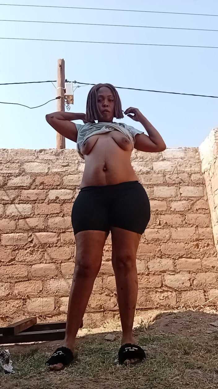AnalEbony: Full Body, Outdoor Flashing...