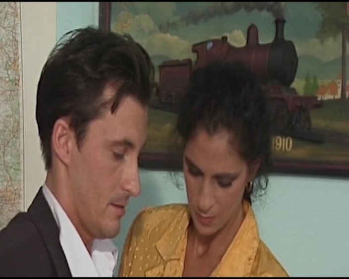 Deutsche Damen: Thư ký hoàn hảo từ Đức bị nện trong văn phòng