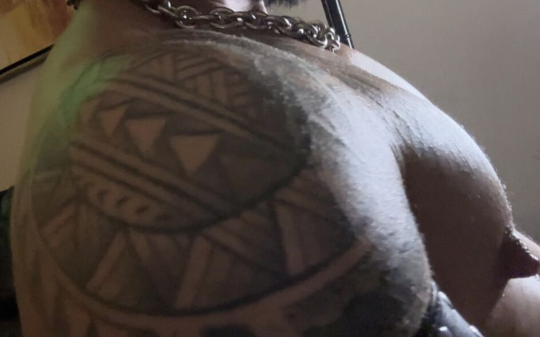 Nipple Pumped (Reds and Muscles) Nipple Pumped (Reds and Muscles)