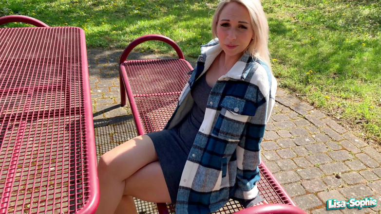 Lisa-Sophie: Fisted, Fucked - Perverted Parking Lot Action