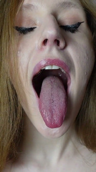 Te Ruego Que Te Corras En Mi Cara Y Lengua