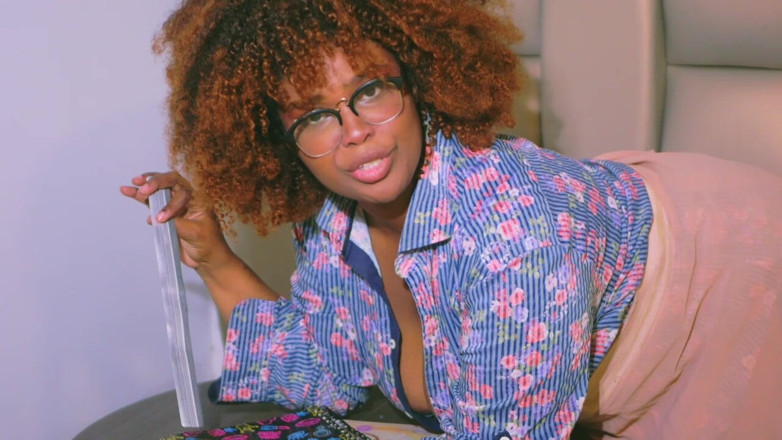 Insomnia Domina: Cougar Teacher Punish Failing Student