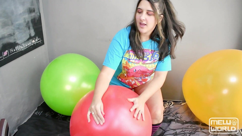 melu_world: Cavalca e fa scoppiare 7 grandi palloncini con il mio corpo...