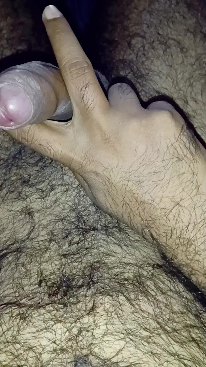 Soniya Rani: 털이 무성한 인도 남자