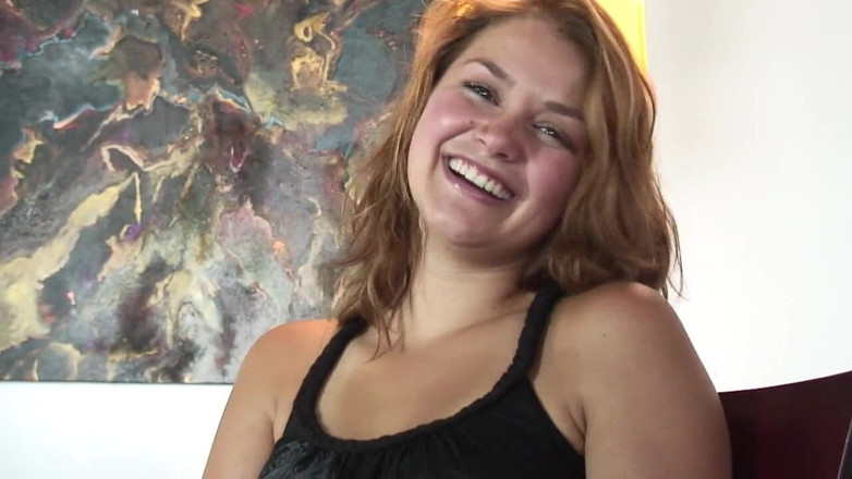 Stephanie Roberts: Allie Haze का पहला एकल वीडियो