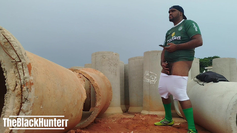 TheBlacKHunterr: Coming Back From the Game All Sweaty I Got Excited...