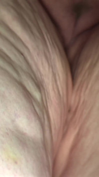 Oh mio dio! Hai intenzione di scopare sborra solo guardando questa cameriera presentarsi per pulire il bagno dell'ufficio con abito senza mutandine - BBW SSBBW