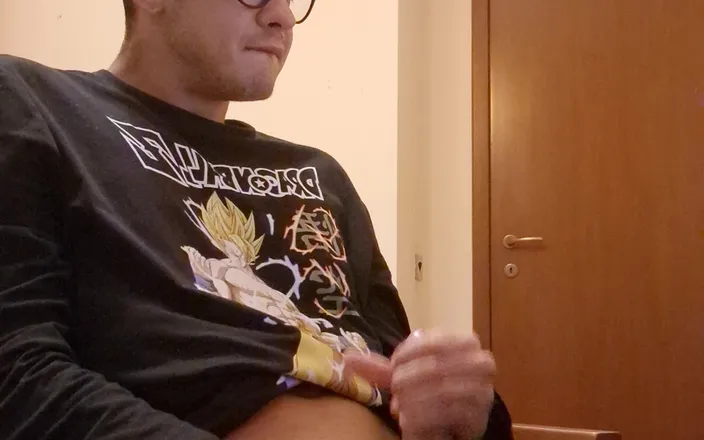 Fitguywithbigdick: Cumming Hard 10