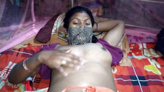 Shyam bharosh: Pisse im mund - Bhabhi pisse schlucken