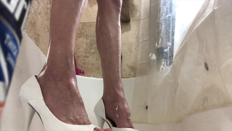 CrossDress Texas: Rasiere meine muschi und beine, einlauf und spielen