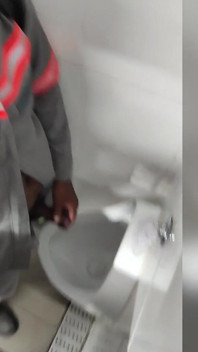Antes De Ir Pra Casa Uma Gozada No Vestiário