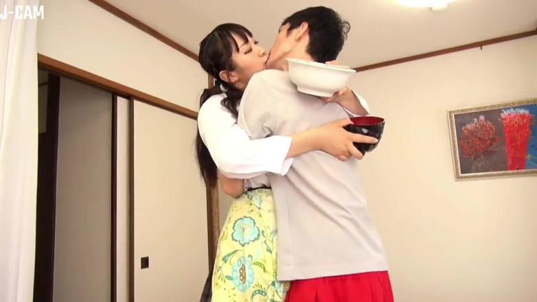 J-Cams: Uniform-style Apron and a Single Man Part1