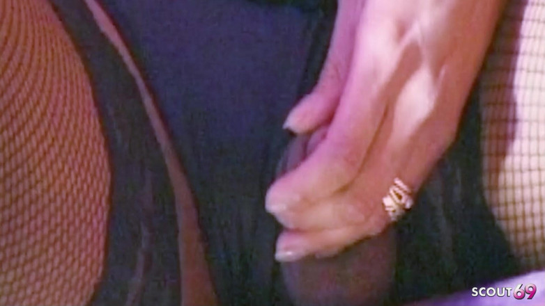 Shemale TS Collection: Latinskoamerická shemale zrzka v punčochách dostane tvrdé anální šukání